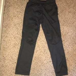 Boys nike sweatpants . Youth M